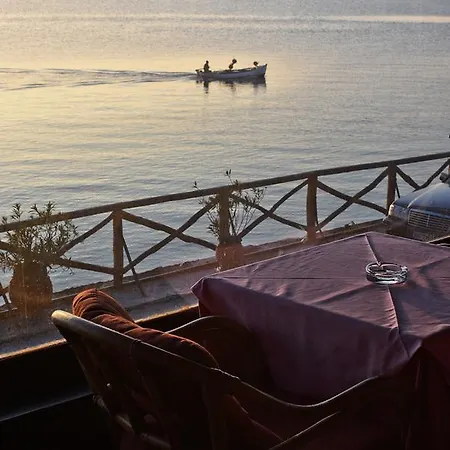 Отель Maistrali Афиссос